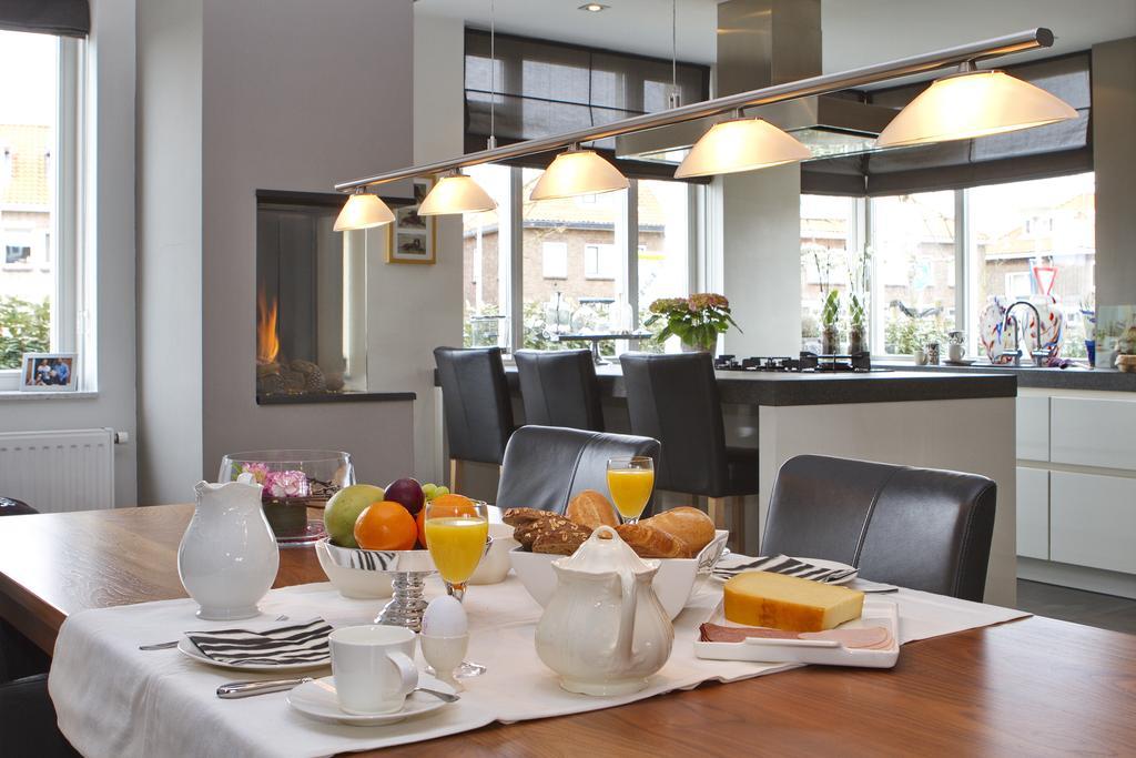 Bed & Breakfast Wit 51 Noordwijk Exterior foto